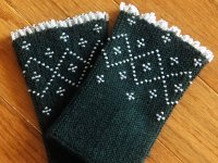 knitty Lithuanian Wristwarmers